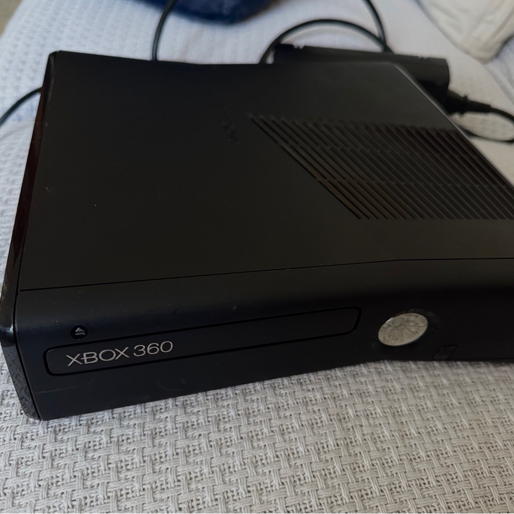 Xbox 360 + games